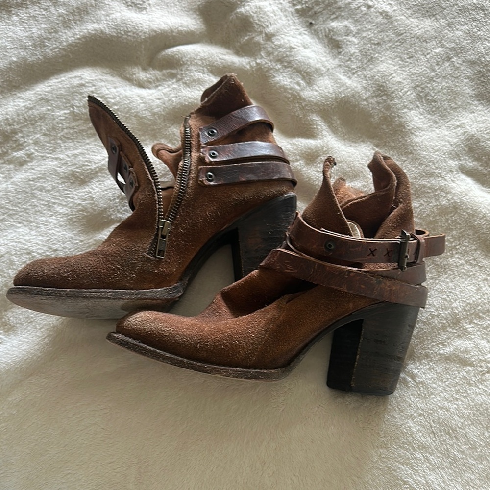 Freebird Brown Leather Ankle Boots